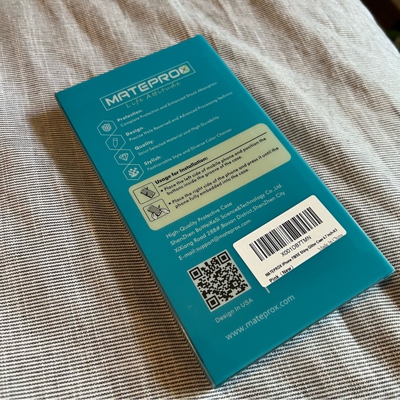 iPhone 7/8/SE Case - Picture 2 of 2